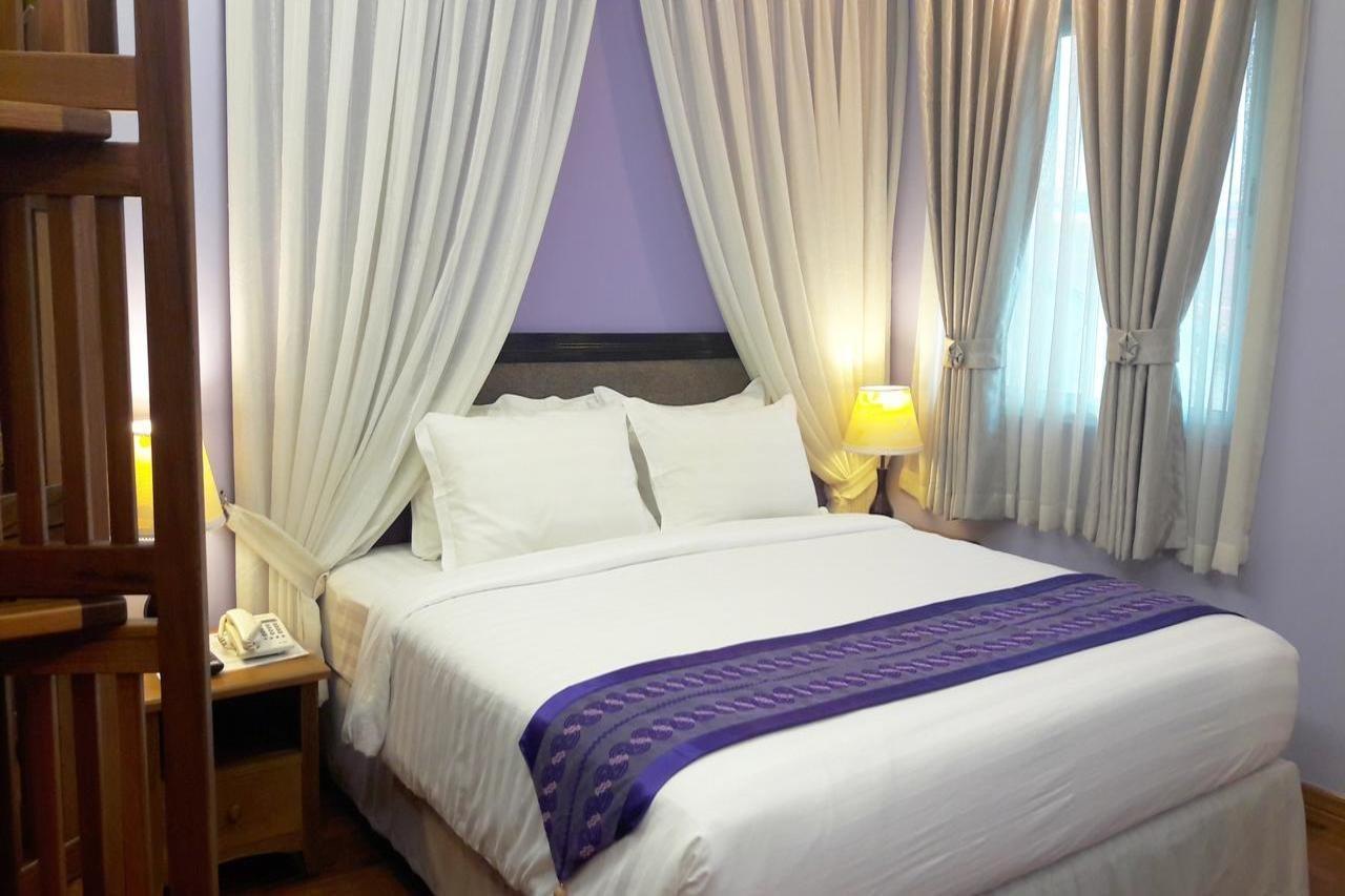 Grand Laurel Hotel Yangon Bagian luar foto