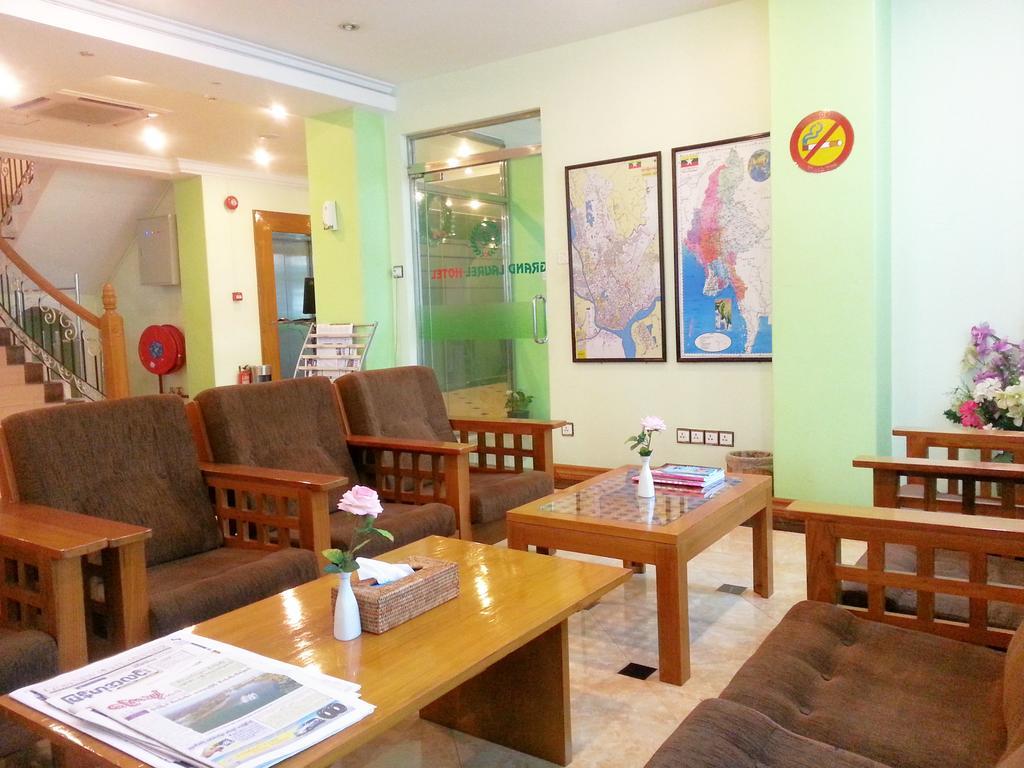 Grand Laurel Hotel Yangon Bagian luar foto