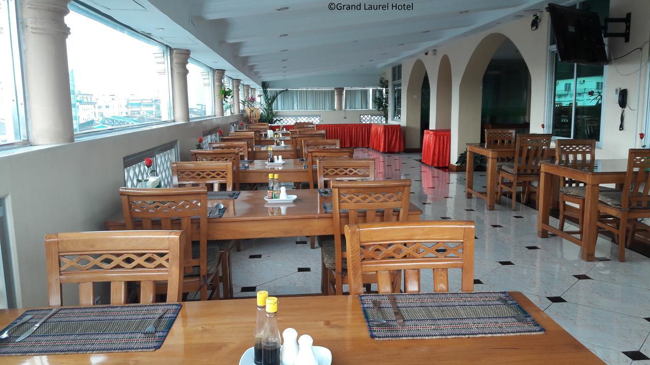 Grand Laurel Hotel Yangon Bagian luar foto